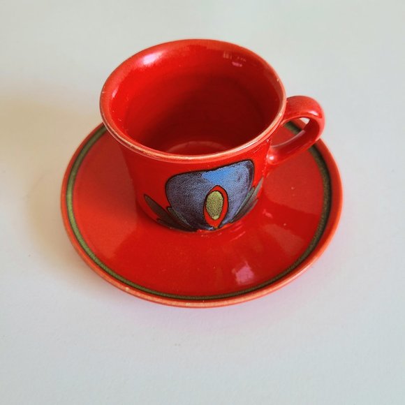 Hand painted vibrant colors tea coffee cup with saucer. - Picture 3 of 9